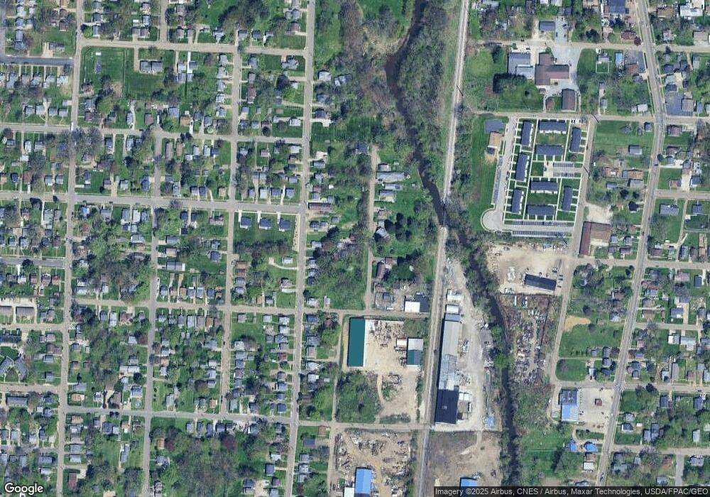 2225 Dover Ave NE, Canton, OH 44714 - photo 1