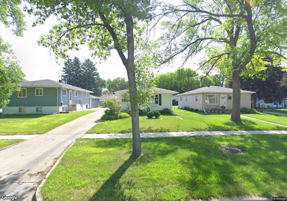 1406 16th St S, Fargo, ND 58103 - photo 1