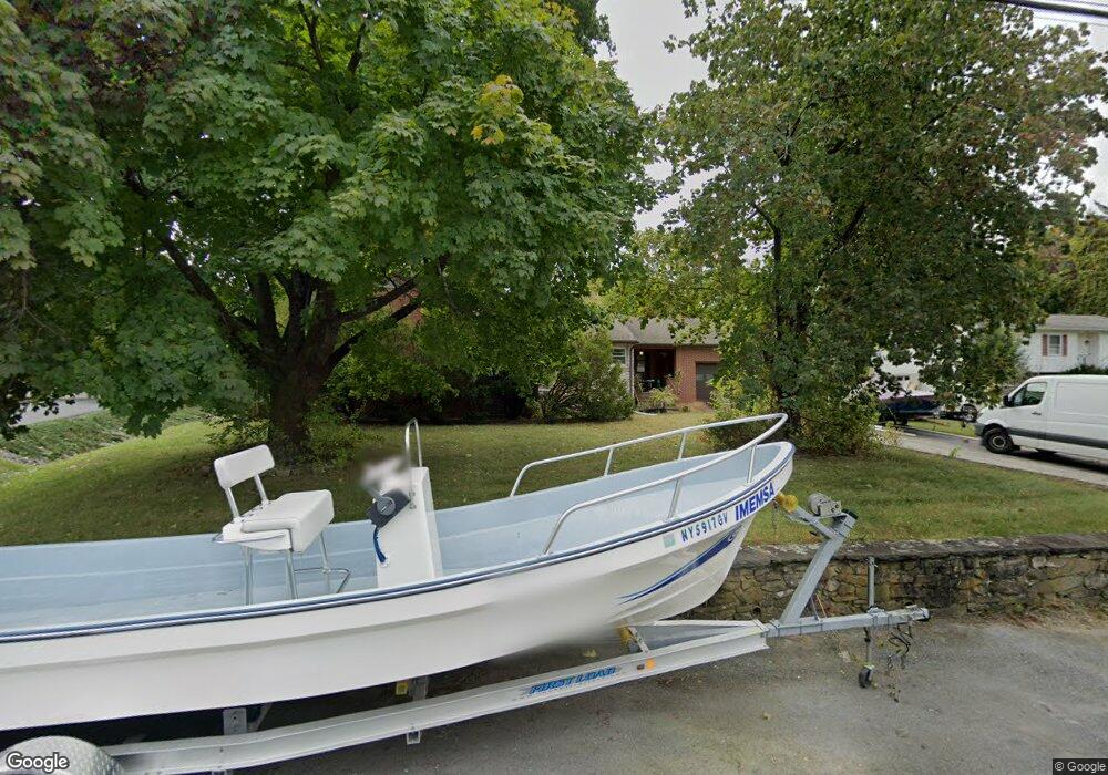 8 Laffin Ln, Poughkeepsie, NY 12603 - photo 1