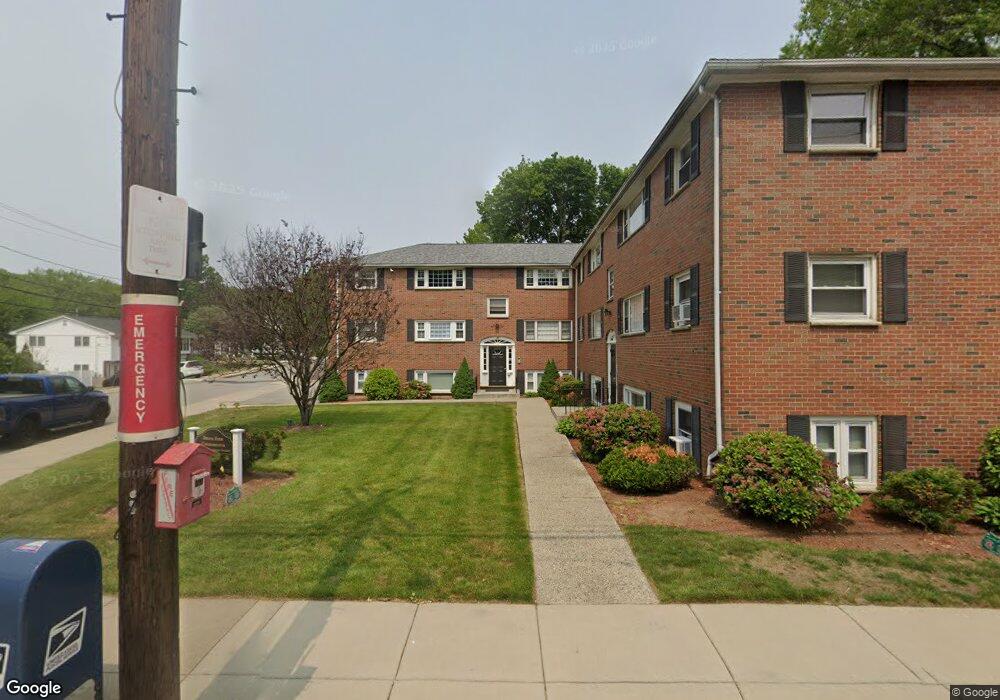 775 Lagrange St unit 2,775, West Roxbury, MA 02132 - photo 1