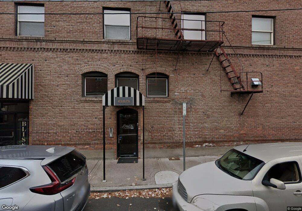 615 SW Evergreen Ave, Redmond, OR 97756 - photo 1