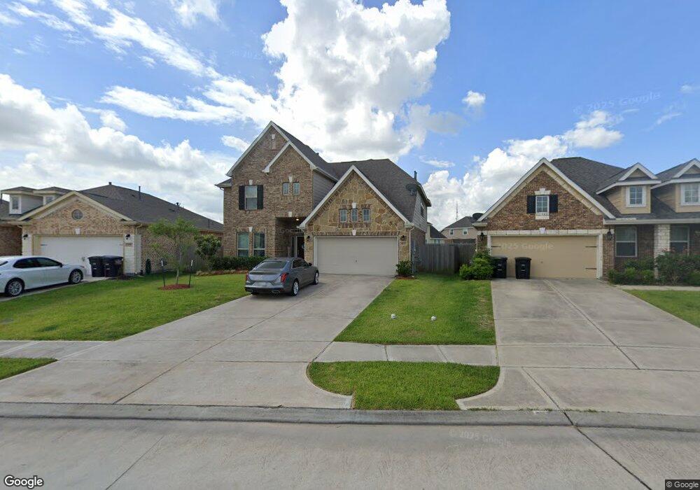 1033 Cash St, Alvin, TX 77511 - photo 1