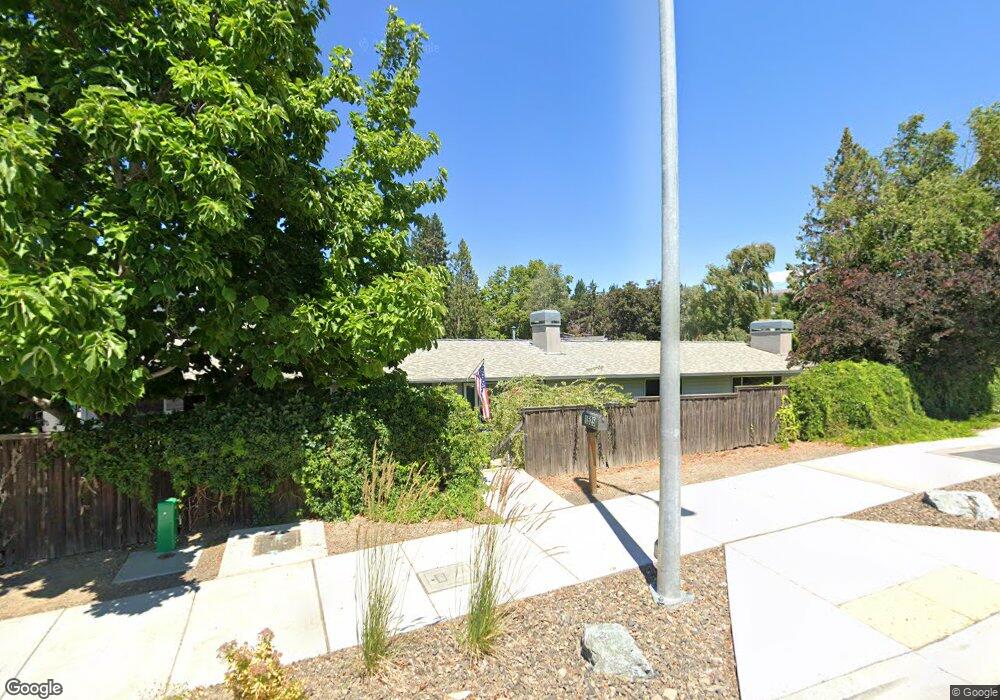 1525 5th St NE, East Wenatchee, WA 98802 - photo 1