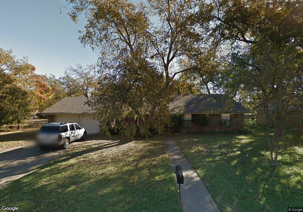 1303 Pecan Dr, Weatherford, TX 76086 - photo 1