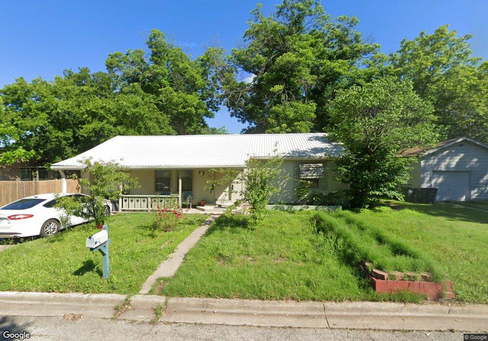 120 Circle Dr, Cleburne, TX 76033 - photo 1