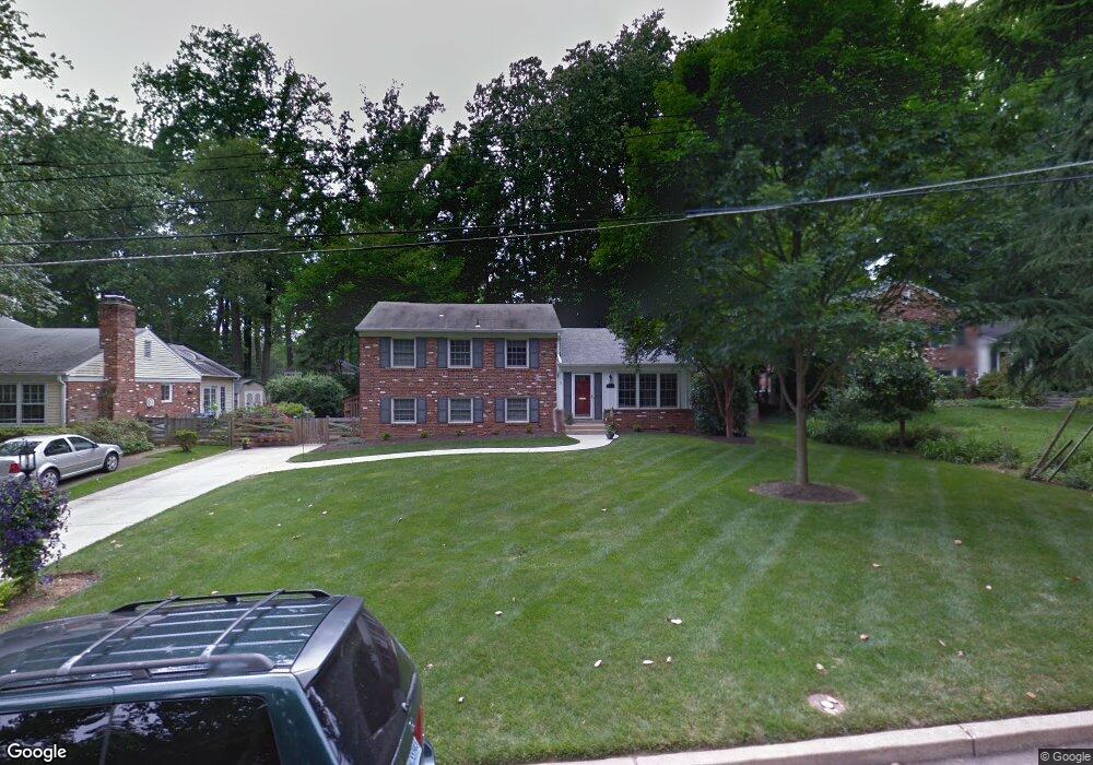 2416 Lancaster Ct, Falls Church, VA 22043 - photo 1