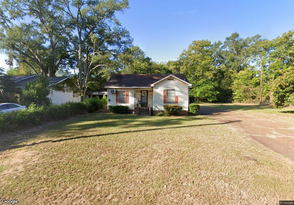 724 Cariker St, Nacogdoches, TX 75961 - photo 1
