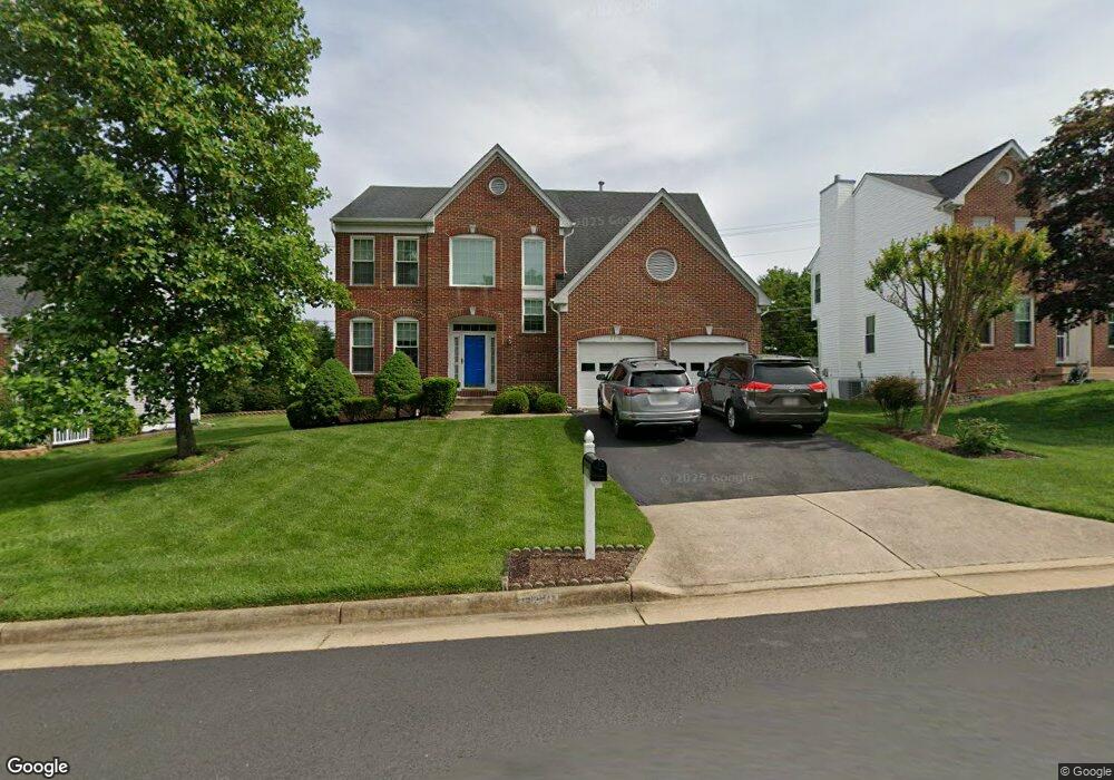 7719 White Willow Ct, Springfield, VA 22153 - photo 1