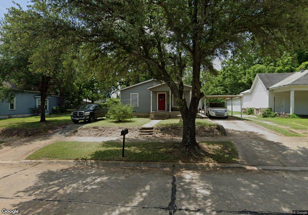 914 W Shepherd St, Denison, TX 75020 - photo 1