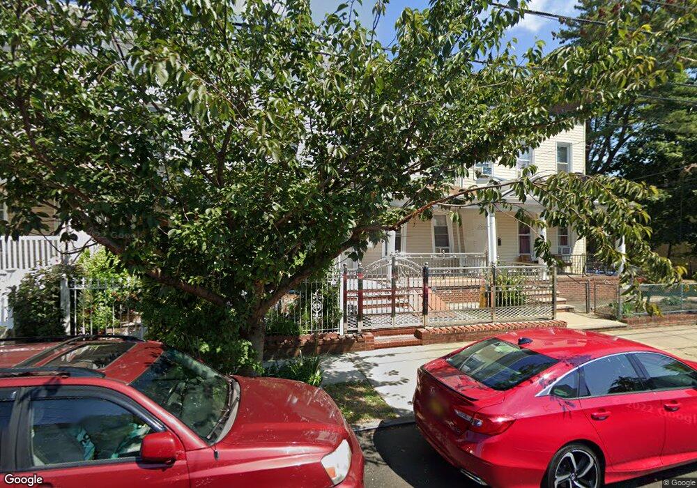 8791 109th St, Richmond Hill, NY 11418 - photo 1