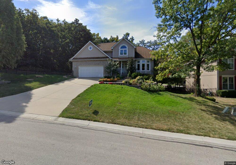 5920 Widmer Rd, Shawnee, KS 66216 - photo 1