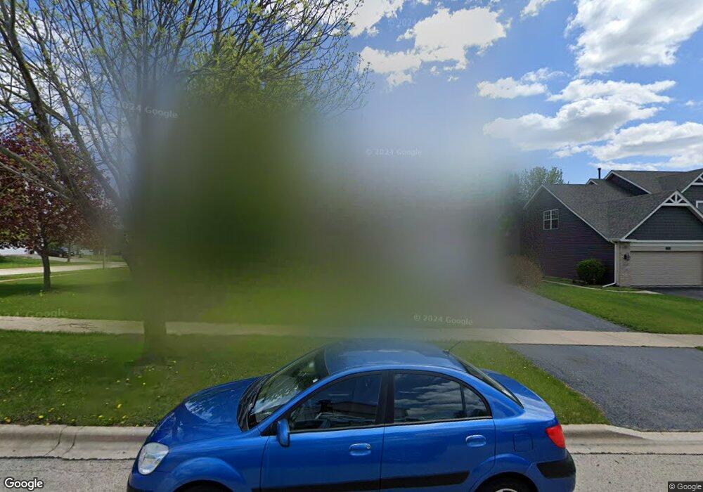 139 Pine Hill Dr, North Aurora, IL 60542 - photo 1