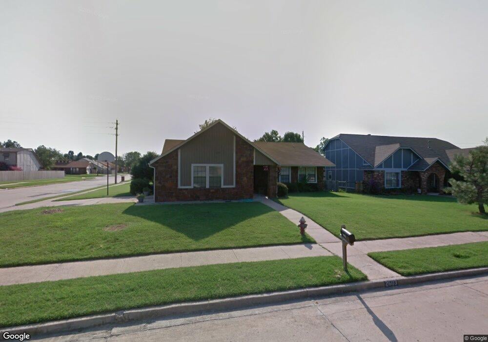 2601 S Gardenia Ave, Broken Arrow, OK 74012 - photo 1