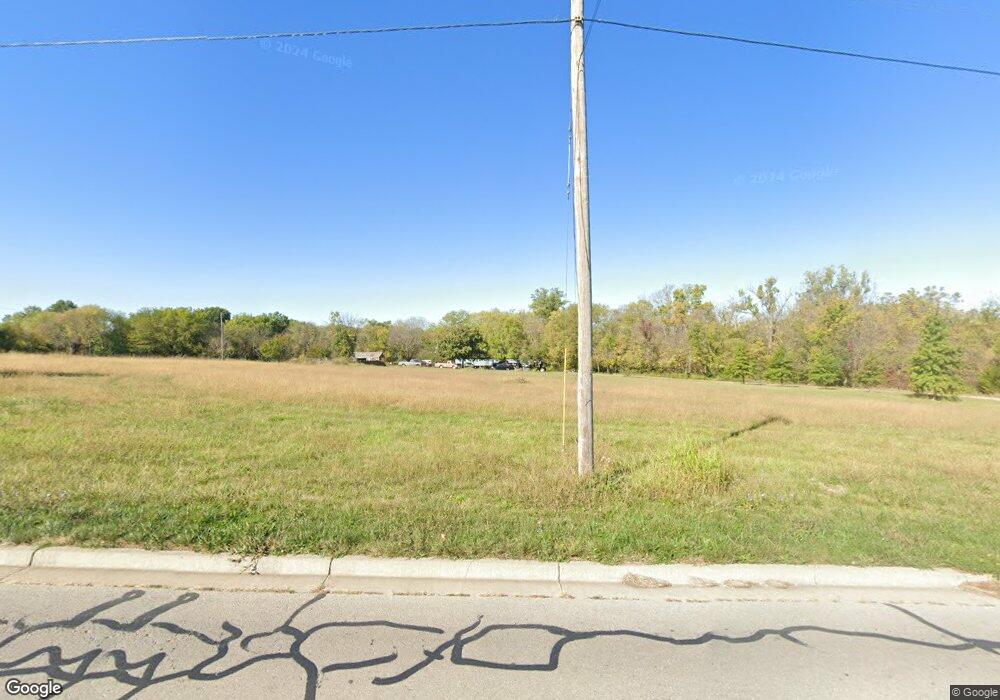 20014 S School Rd, Raymore, MO 64083 - photo 1