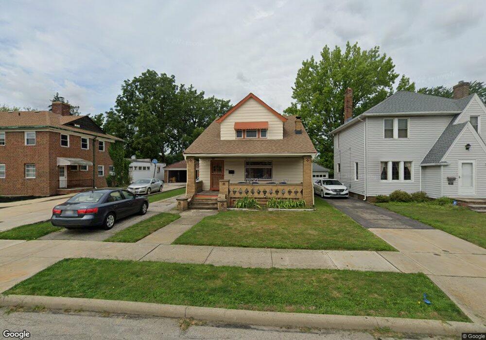 5248 Cato St, Maple Heights, OH 44137 - photo 1