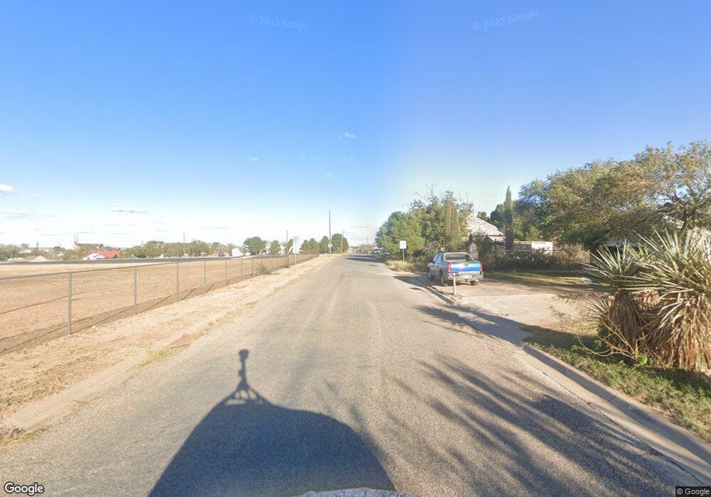 102 E 11th Place, Big Spring, TX 79720 - photo 1