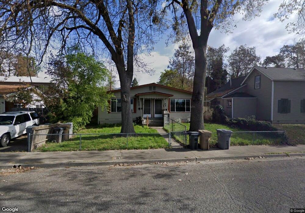 702 NW D St unit A & B, Grants Pass, OR 97526 - photo 1