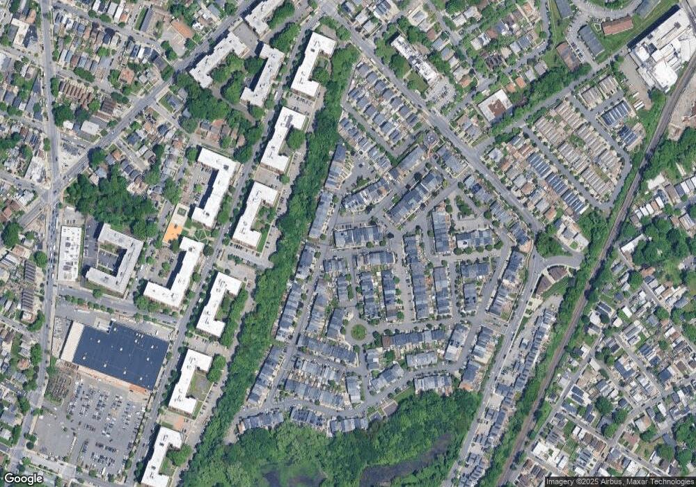 71 Stage Ln, Staten Island, NY 10304 - photo 1