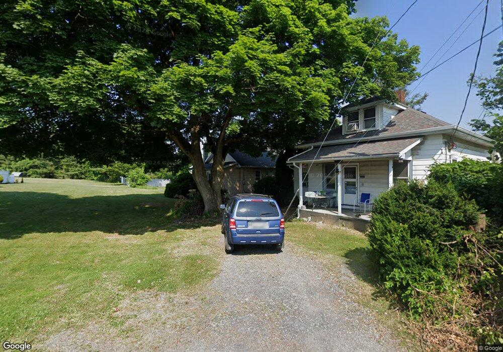 890 Brookside Rd, Allentown, PA 18106 - photo 1