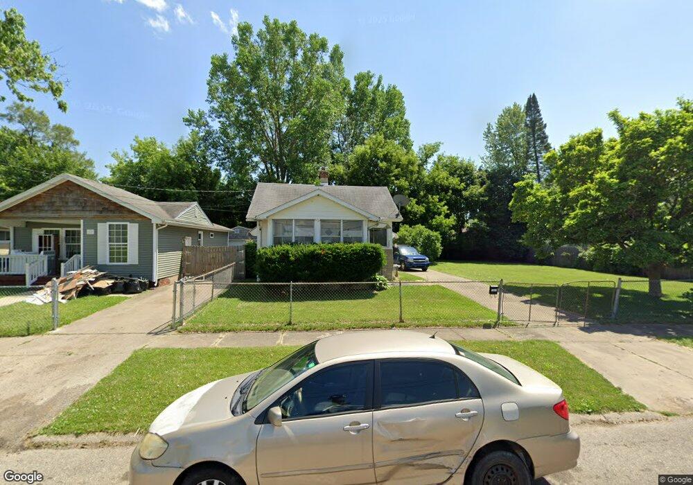 1601 Lincoln Ave, Flint, MI 48507 - photo 1
