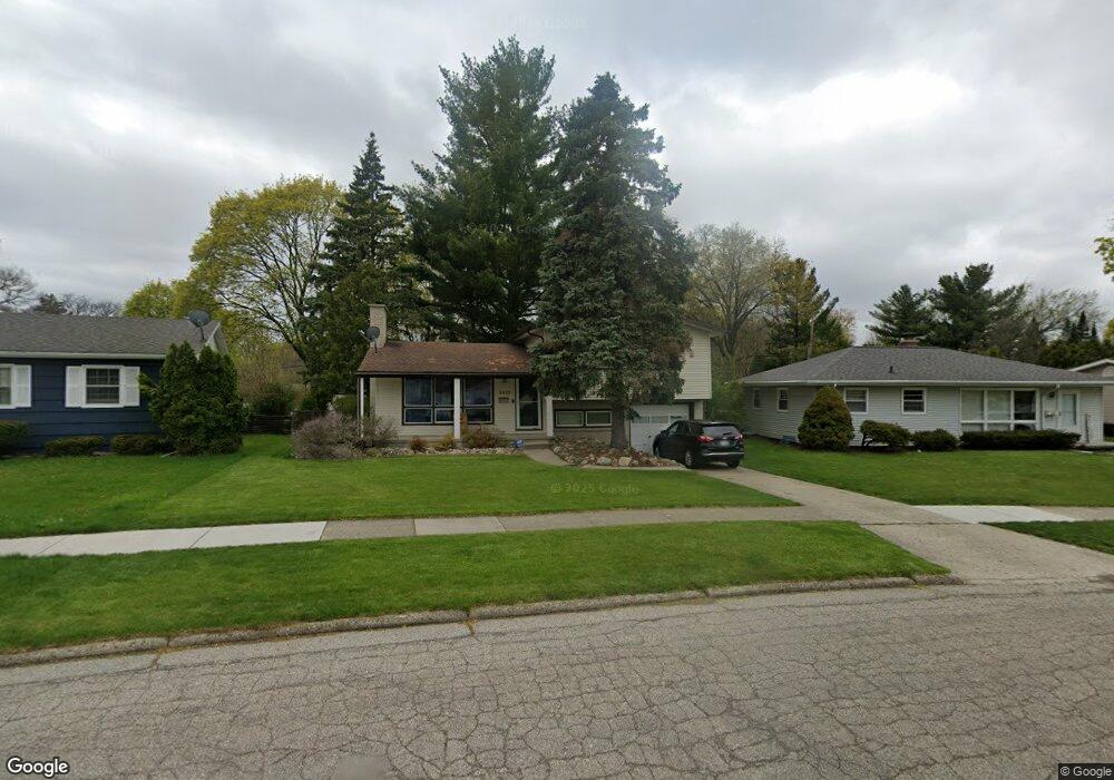 1415 Ravenswood Dr, Lansing, MI 48917 - photo 1