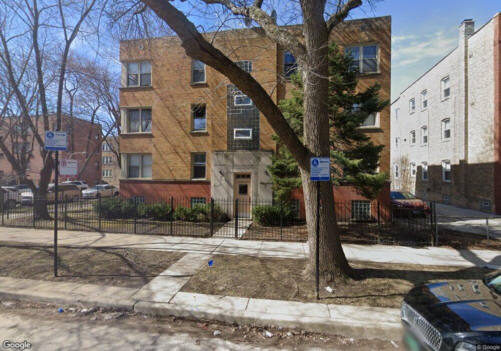 6302 N Mozart St, Chicago, IL 60659 - photo 1