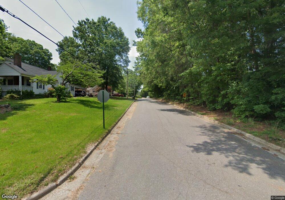 253 N Kelly St, Statesville, NC 28677 - photo 1