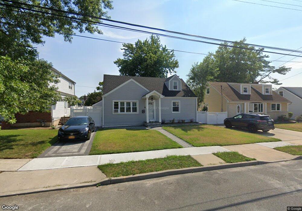 1023 Third Ave, Franklin Square, NY 11010 - photo 1