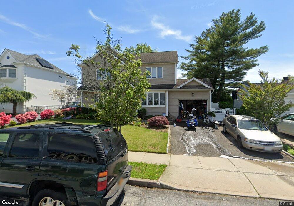 821 Marion St, Franklin Square, NY 11010 - photo 1