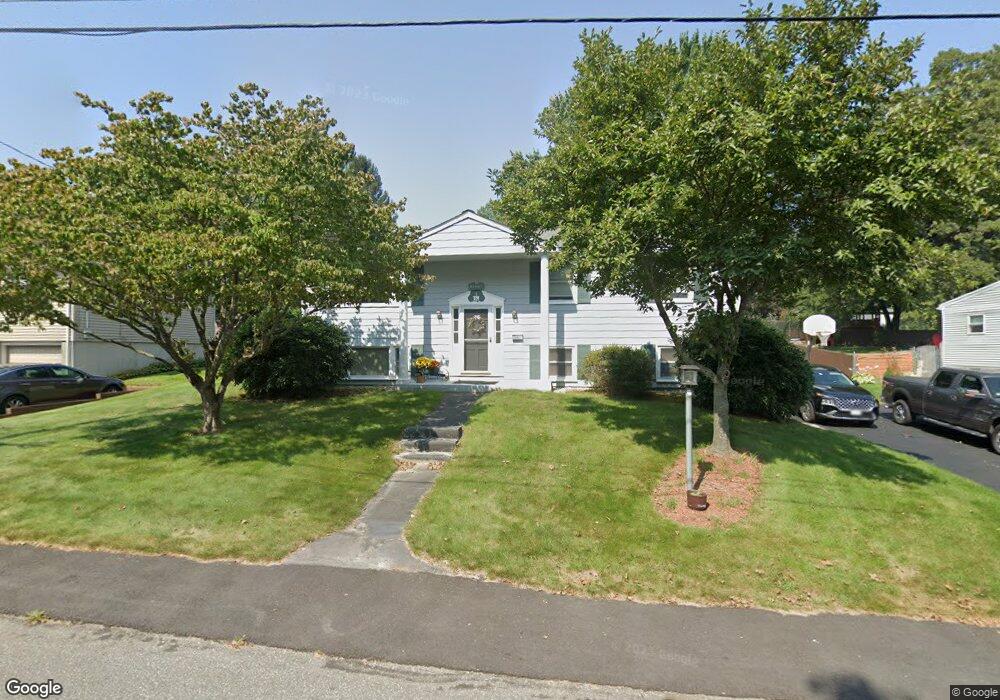 24 Arapahoe Rd, Bellingham, MA 02019 - photo 1