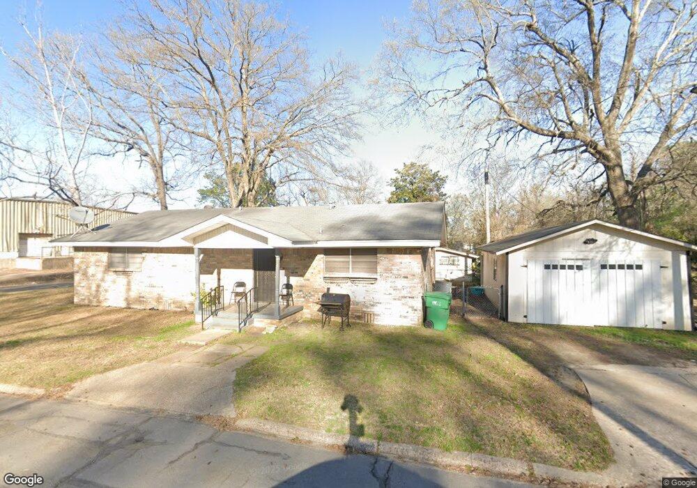 920 Whitaker St, Texarkana, TX 75501 - photo 1