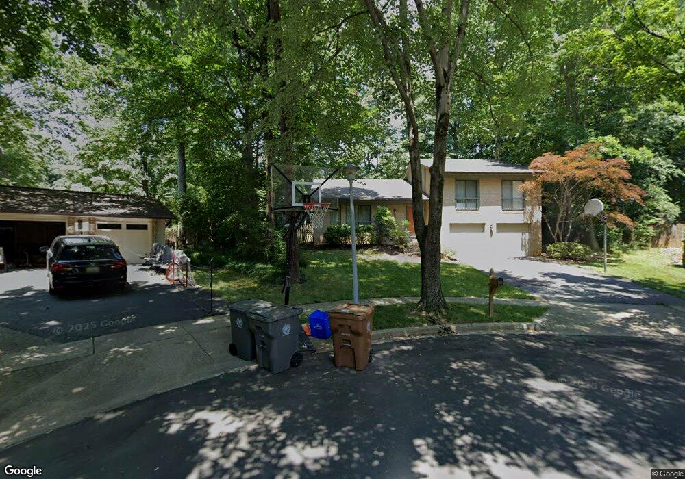 3 Golden Crest Ct, Potomac, MD 20854 - photo 1