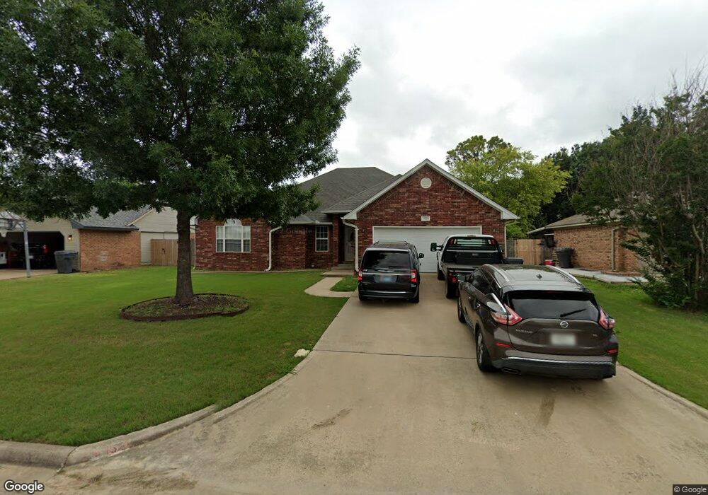 1520 Red Oak Dr, Ardmore, OK 73401 - photo 1
