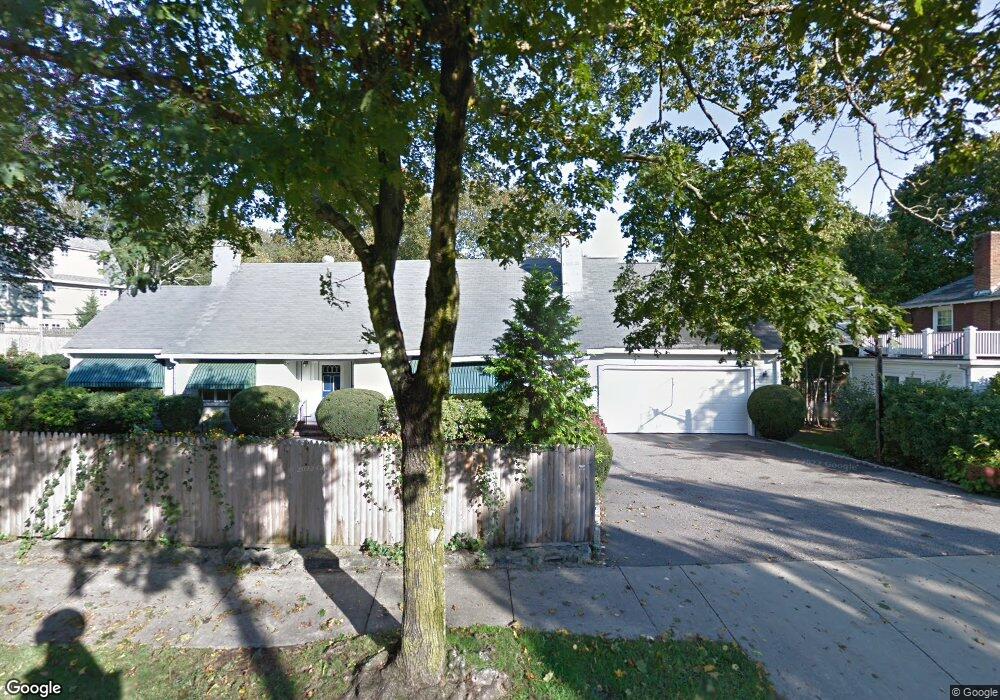 1125 Commonwealth Ave, Newton Center, MA 02459 - photo 1