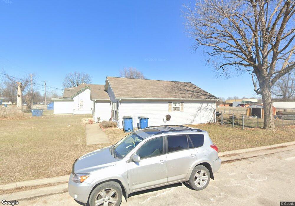 301 N Roney St, Carl Junction, MO 64834 - photo 1