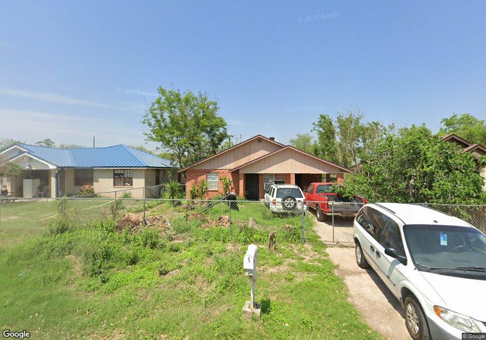 906 Alta Vista Dr, Alamo, TX 78516 - photo 1