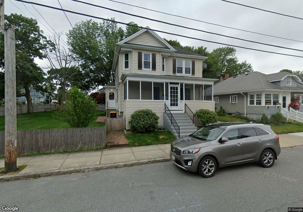 617 Weetamoe St, Fall River, MA 02720 - photo 1