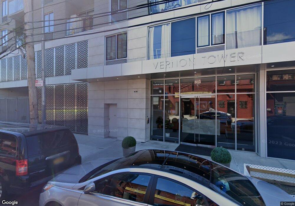 31-43 Vernon Blvd unit 702, Long Island City, NY 11106 - photo 1