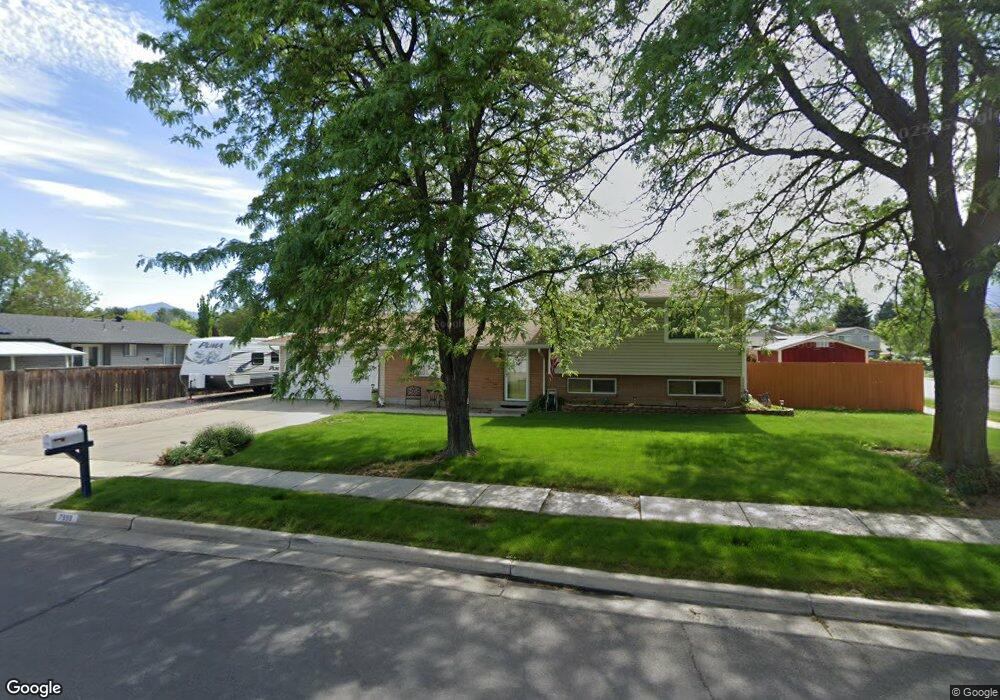 7955 Pinewood Dr, Sandy, UT 84094 - photo 1