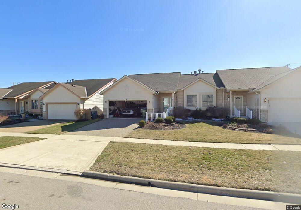 421 Terrace Dr, Marysville, OH 43040 - photo 1