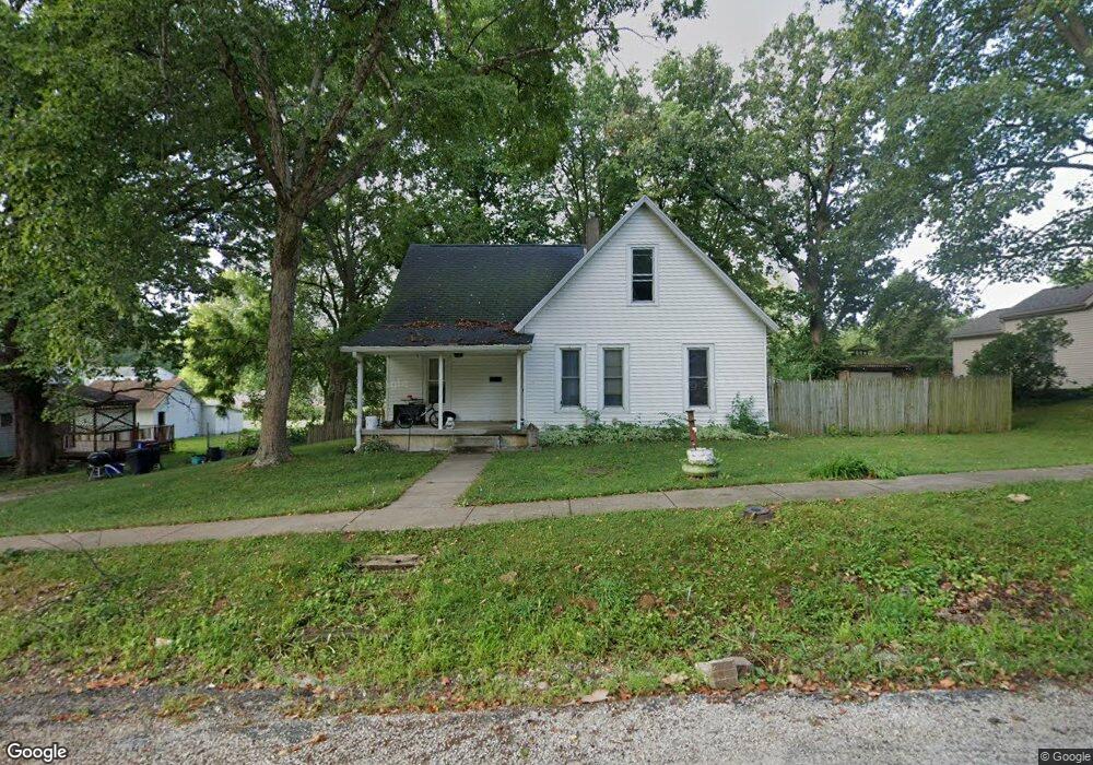 122 W Hardin St, Virginia, IL 62691 - photo 1