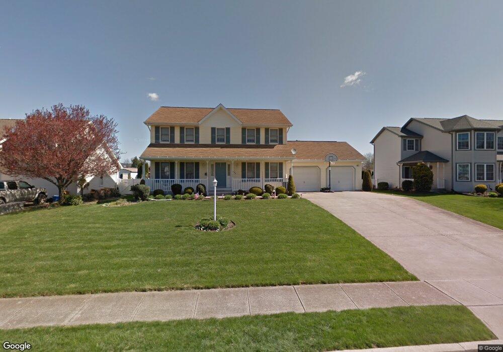 104 Meadowbrook Dr, Kingston, PA 18704 - photo 1