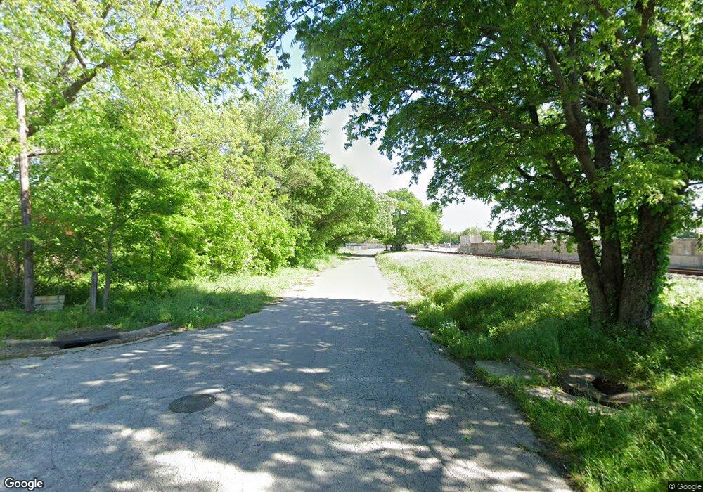 000 Railroad Ave, Gainesville, TX 76240 - photo 1