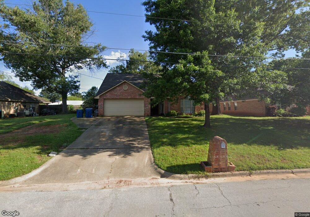 1507 Peach St, Kilgore, TX 75662 - photo 1