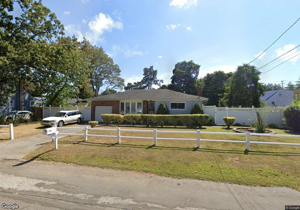 90 45th St, Copiague, NY 11726 - photo 1