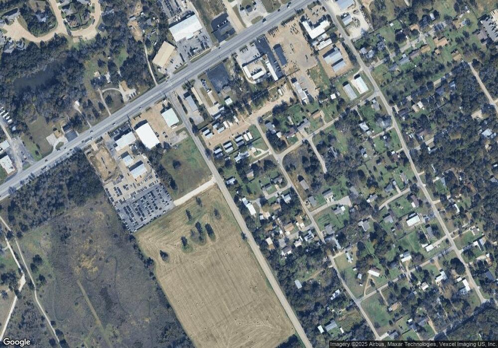 208 Lilac Dr, Granbury, TX 76049 - photo 1