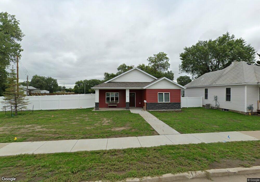 612 3rd Ave SE, Mandan, ND 58554 - photo 1