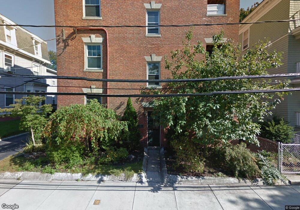 35 Pemberton St unit 4,35, Cambridge, MA 02140 - photo 1