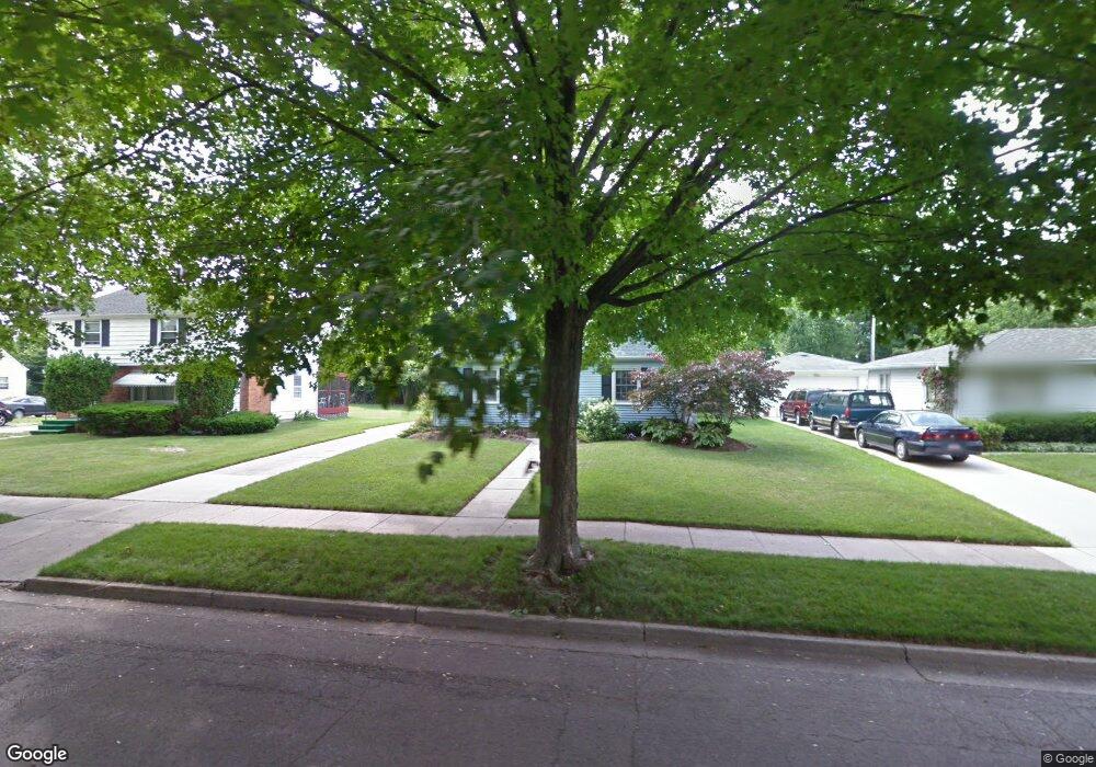 527 S Verlinden Ave, Lansing, MI 48915 - photo 1