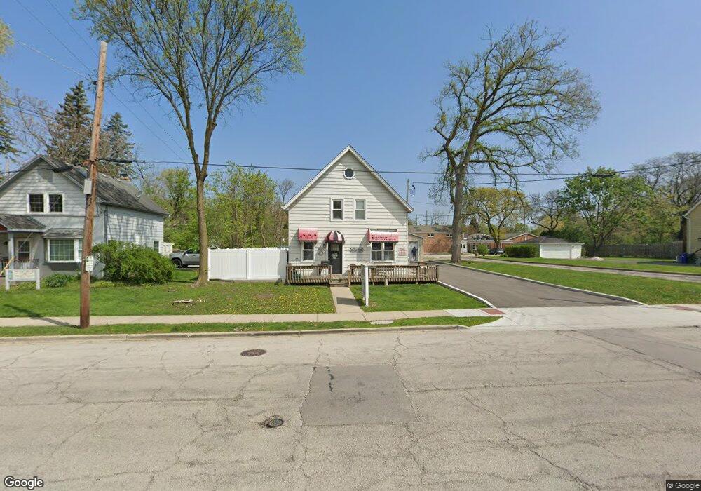 1401 Hill Ave, Wheaton, IL 60187 - photo 1